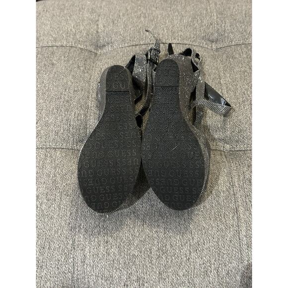 Guess Gray Shimmer Strappy Wedges Sandals Women's size 8.5M - Picture 4 of 5